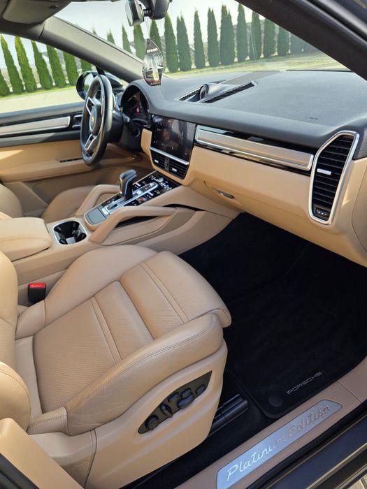 Porsche Cayenne Coupe Hybrid Platinum Edition