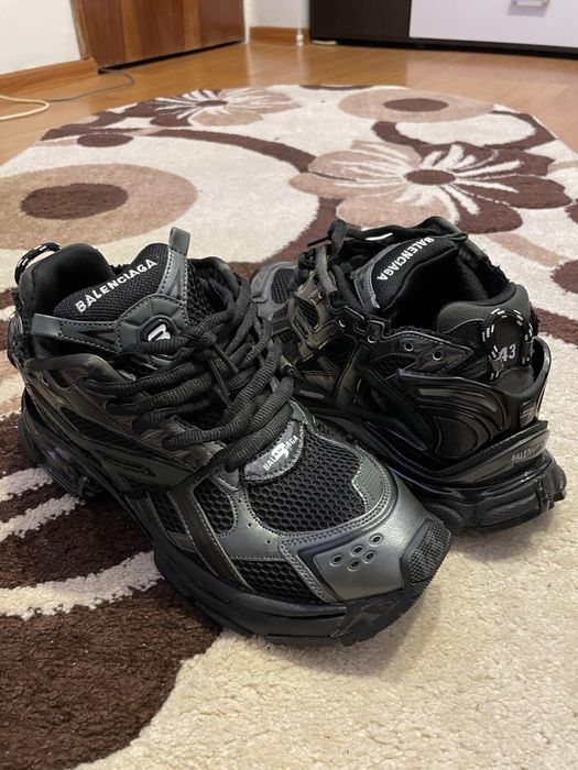 Balenciaga runner