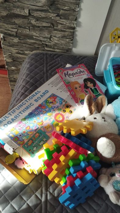 Продам развивающие игрушки б/у для девочки