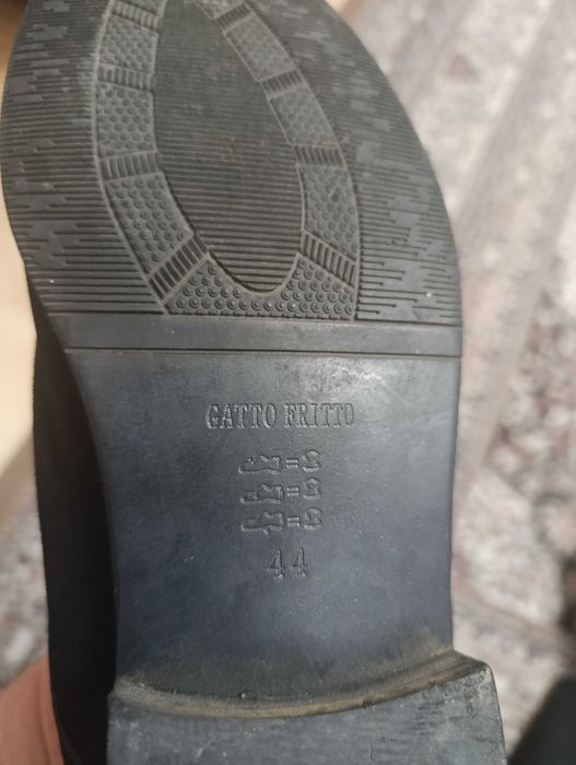 Продам мужские туфли,44,недорого