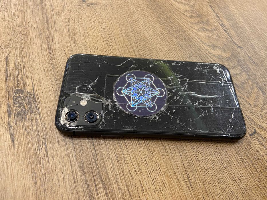 Iphone 11 128GB, в гаранция