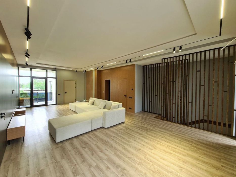 Ул.Шукура Бурханова ( Центр Луначарского )