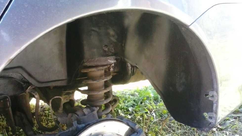 подкрылки Mitsubishi: Colt Lancer