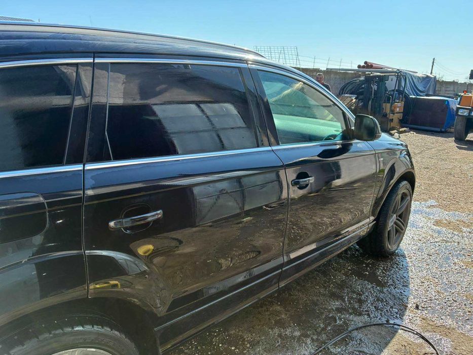 Джип Audi Q7 S line