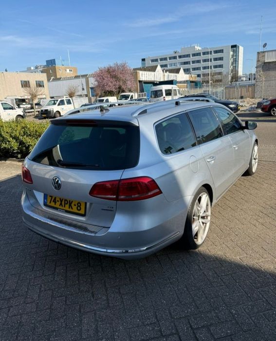 VOLKSWAGEN Passat 2012 — imagine 3