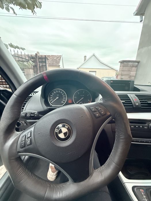BMW Seria 1 2009 — imagine 5