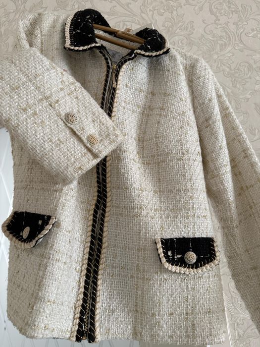 Продается женский твидовый пиджак