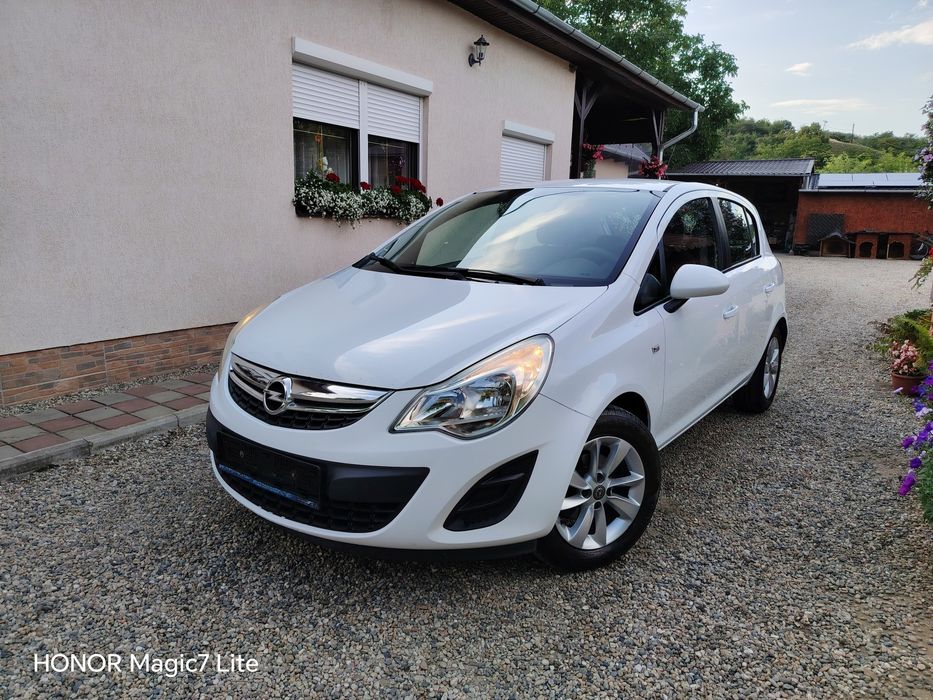 OPEL Corsa 2011