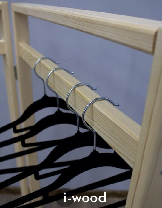 продам деревянную вешалку