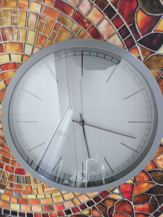 Професионален стенен часовник