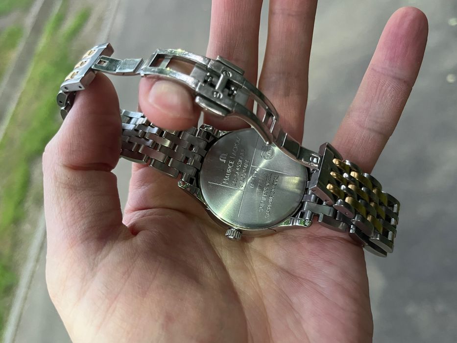 Продаю часы Maurice Lacroix