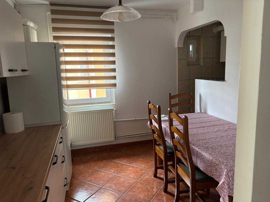 Apartament 3 camere de inchiriat, 86 mp, zona Racadau
