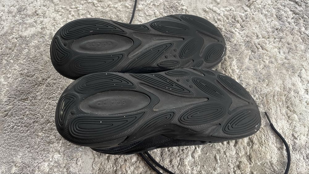 Adidas Ozellr Cloudfoam 42