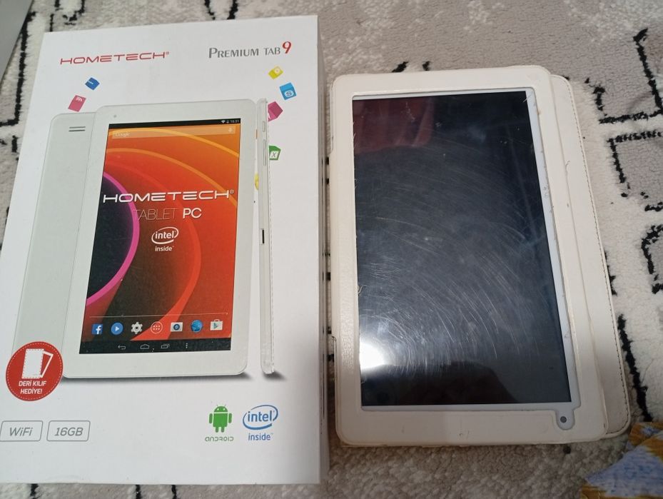 Комплект телефонов + аксессуары - недорого