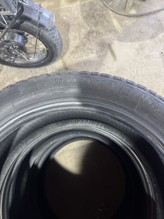 Продам резину Goodyear