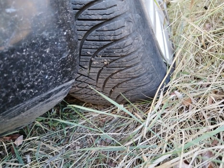 Продавам  ауди на части