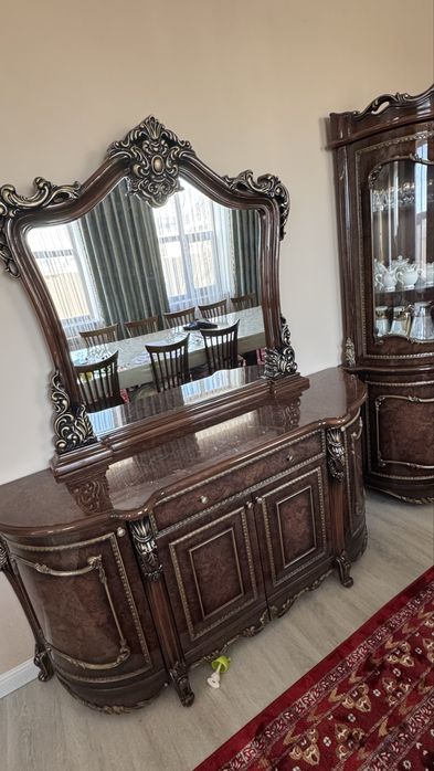 Сервант в гостиную