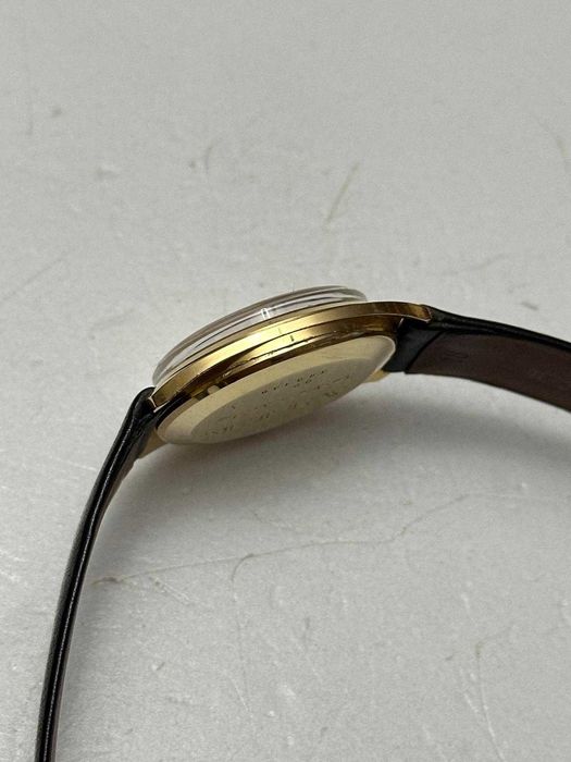 CEAS AUR 18K LONGINES - Cal. L633.1 - Gold Textured Dial - 1976 - 16g.