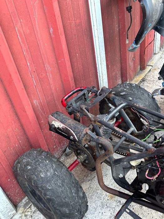 Китайско атв на части или цяло с счупен двигател!!!