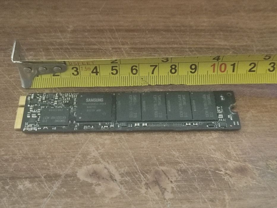 SSD 256gb Macbook Air 13 A1466 - Funcțional