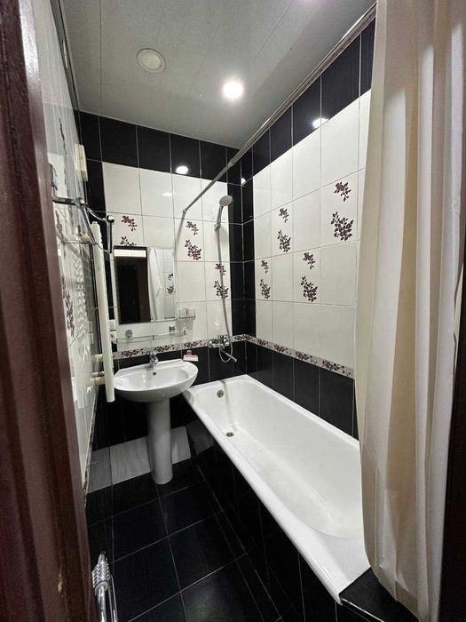 Продается 4-комнатная квартира, Карасу-1, ориентир конечная автобусов