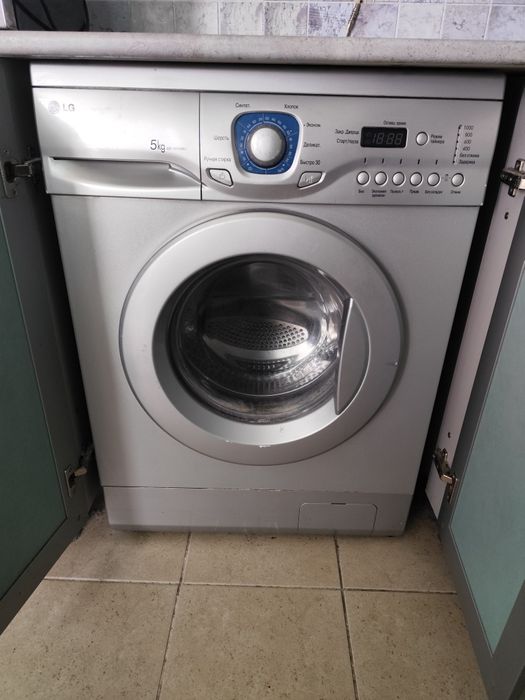 Мебель б /у, диван стол компьютерный кухонный гарнитур