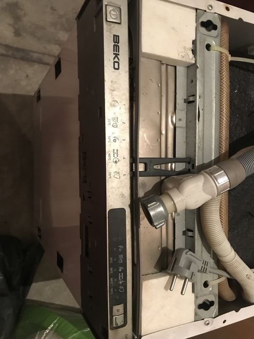 Съдомиялна Beko за вграждане за части