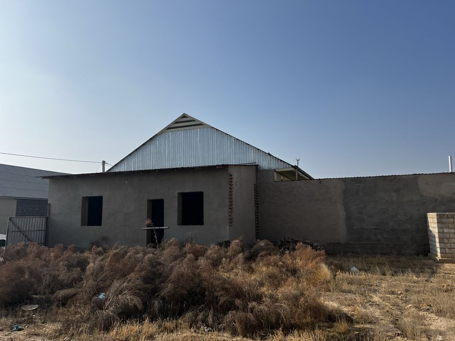 SOTILADI 2 xona va 4 Sotix yer