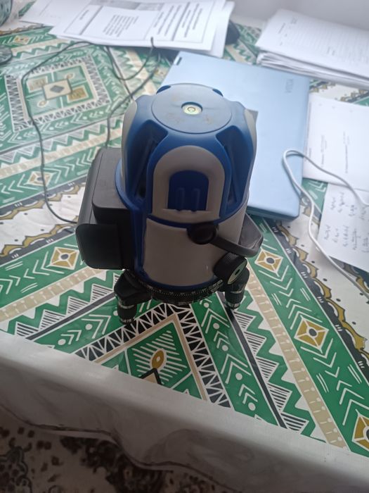 Лазерны уровень красный луч с доставкой