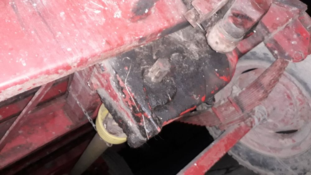 Piese remorca de împrăștiat gunoi