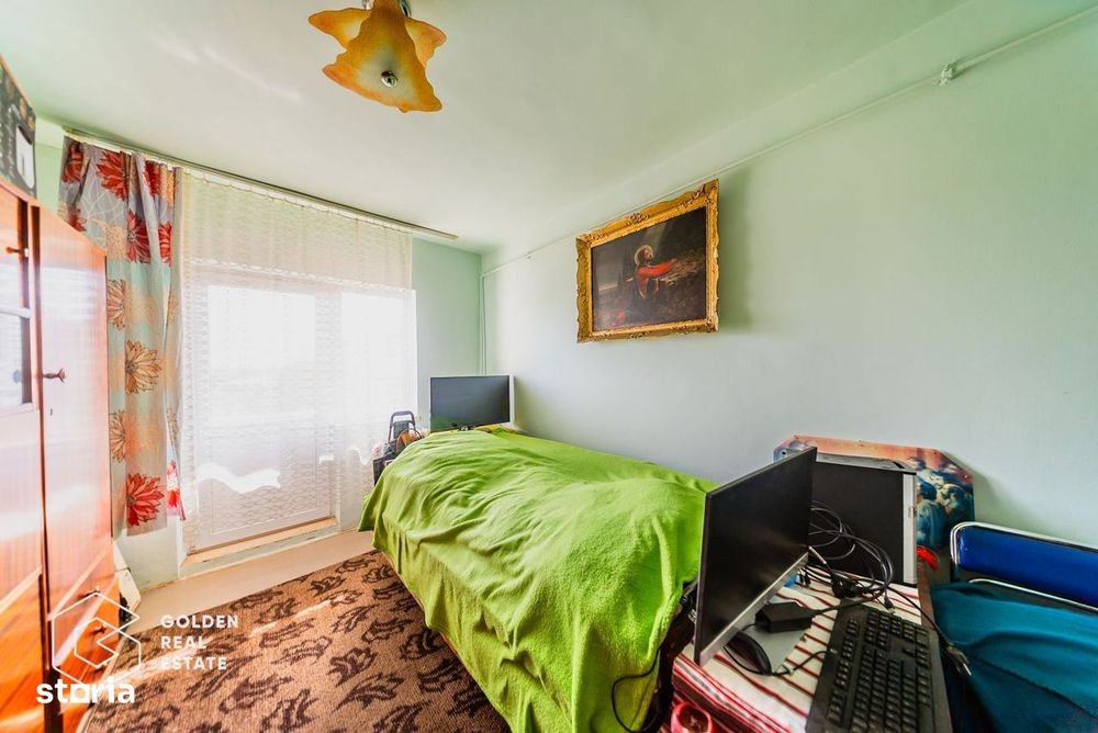Apartament 4 camere, total decomandat, zona Miorita