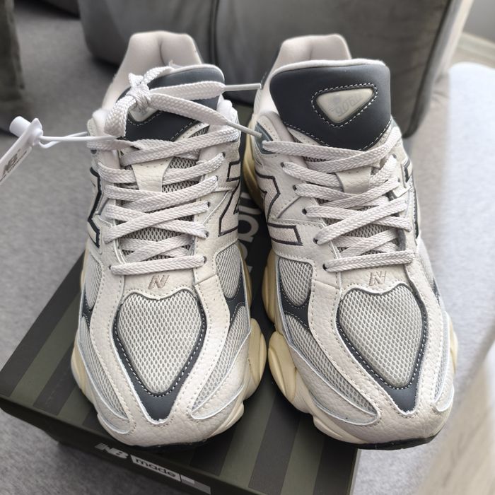 New Balance 9060 “Grey Days” 42-44
