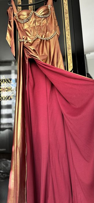 Дизайнерска дълга рокля