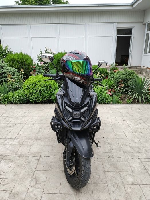 Tank 300 Sukuteri