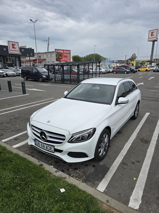 Mercedes C250d 4Matic (4x4) 204CP, Carte Service, 7G-Tronic, Km reali