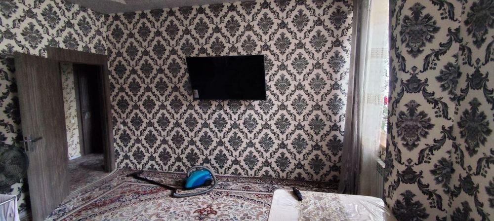 Задаëтся 3 комнатная квартира