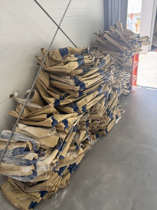 Мешки, макулатура, бесплатно