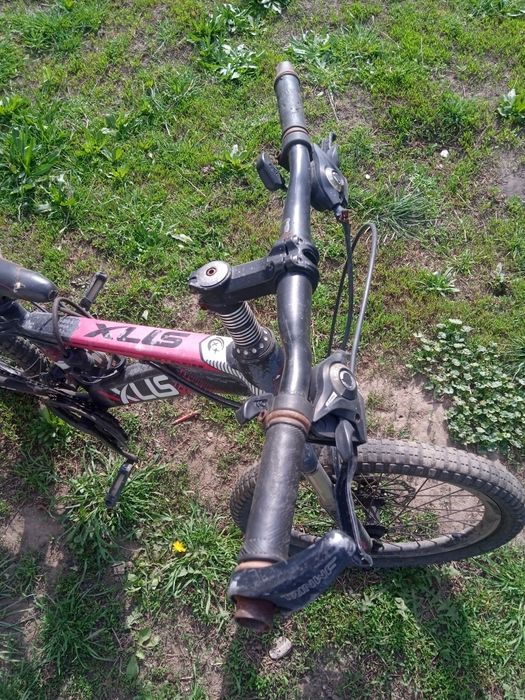 Два велосипеда старых