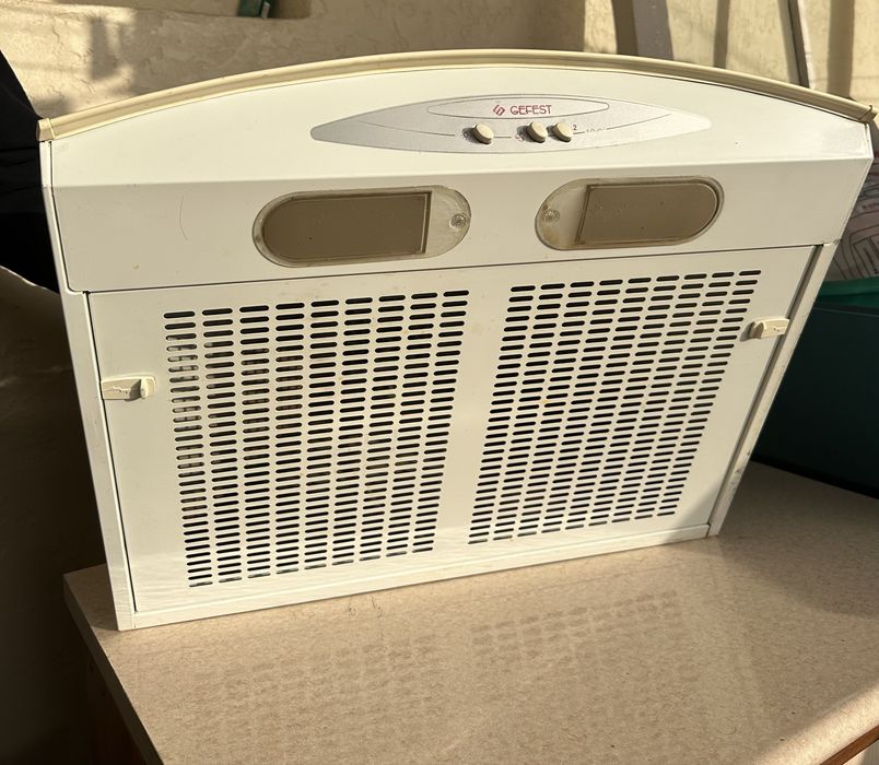 Продается вытяжка Gefest