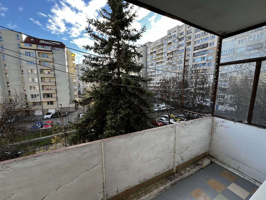 Продава се Тристаен апартамент в София, Разсадника - 84 кв.м за 1154 €/кв.м - Снимка #2