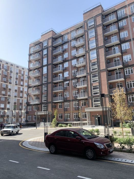 Продаётся 1 - комнатная квартира . ЖК Assalom Sohil.