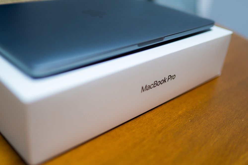 Macbook pro M1 13 “ schimb cu Ipad pro