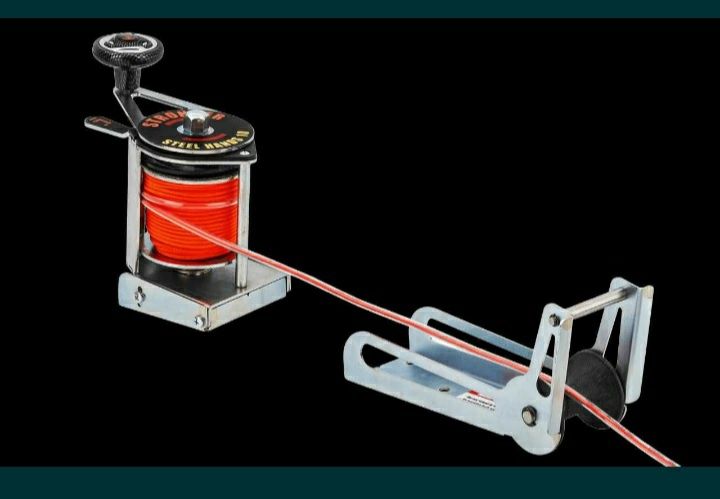 Ancora tip winch cu sistem free anchor pentru barci