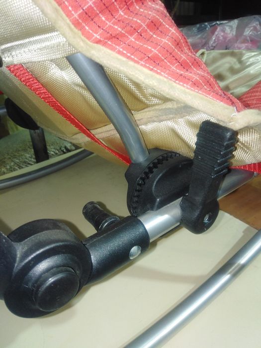 Бебешки шезлонг и люлка