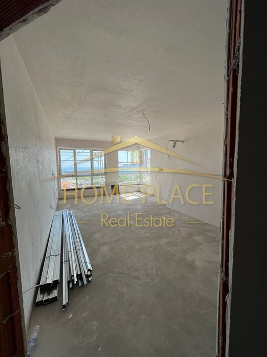 Несравнима и нескриваема морска панорама! Елегантен двустаен апартаме