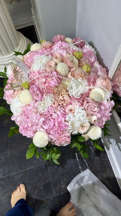 Цветы свежие и большие