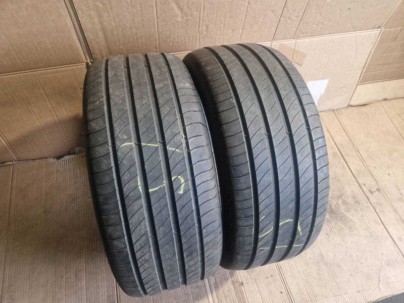 2 Michelin R18 235/40
летни гуми DOT0422