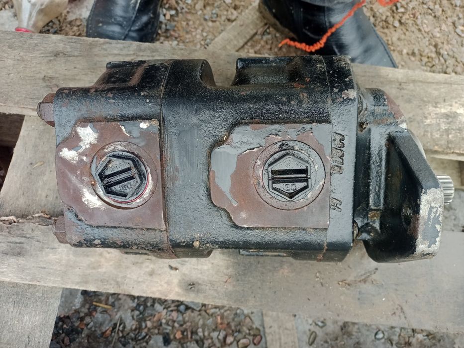 Гидровлический насос HIDROMEK JCV оригинал