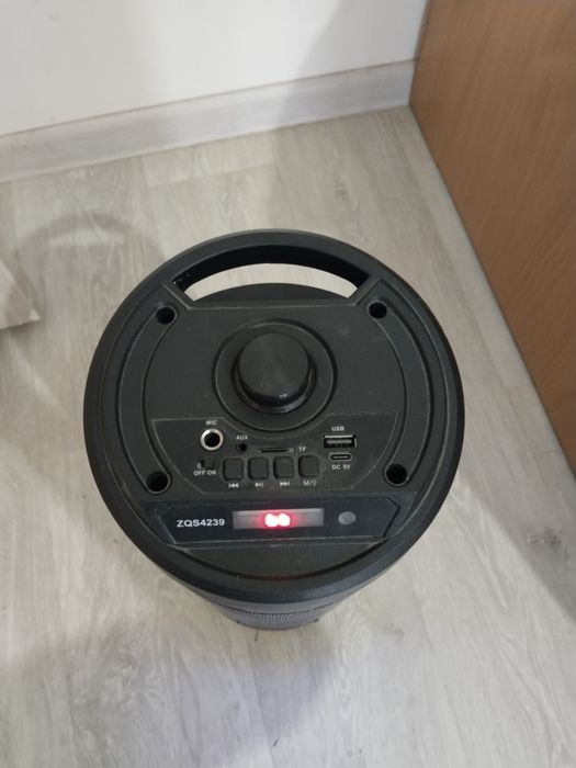 ZQS-4239 моделі — портативті Bluetooth колонка.