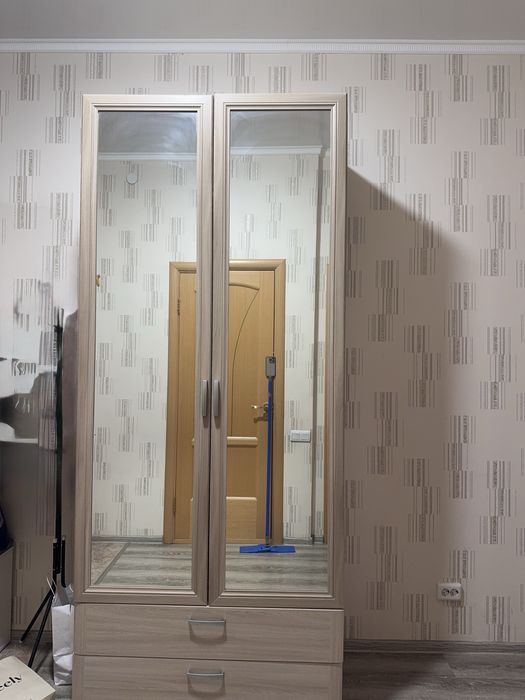 Продается шкаф срочно